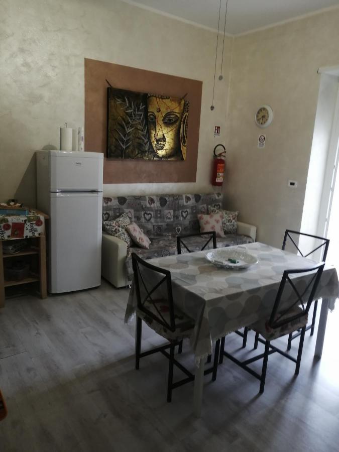 La Maison Di Lella เวนาเรีย เรอาเล ภายนอก รูปภาพ
