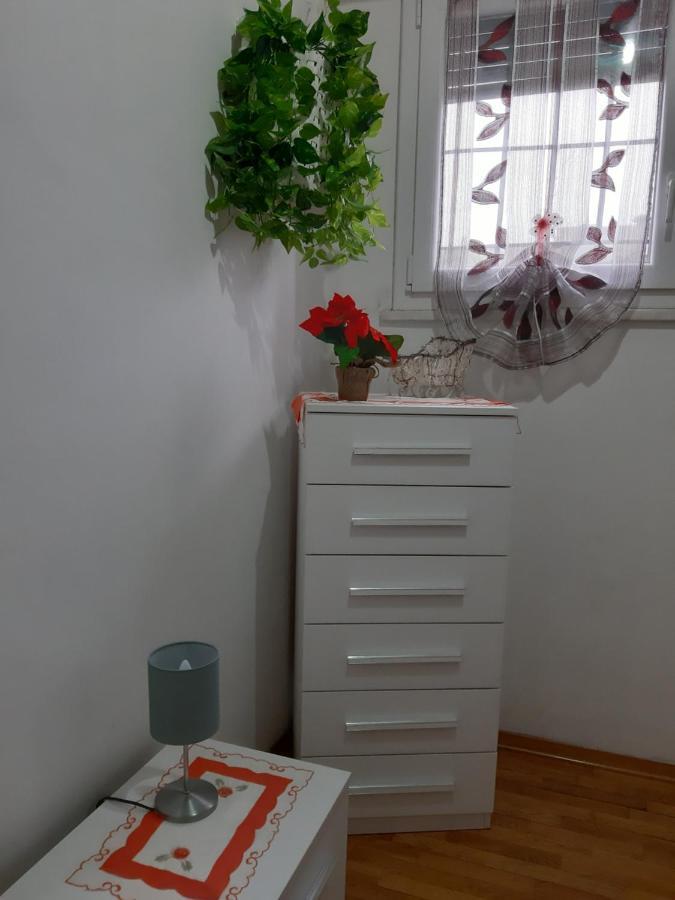 La Maison Di Lella เวนาเรีย เรอาเล ภายนอก รูปภาพ